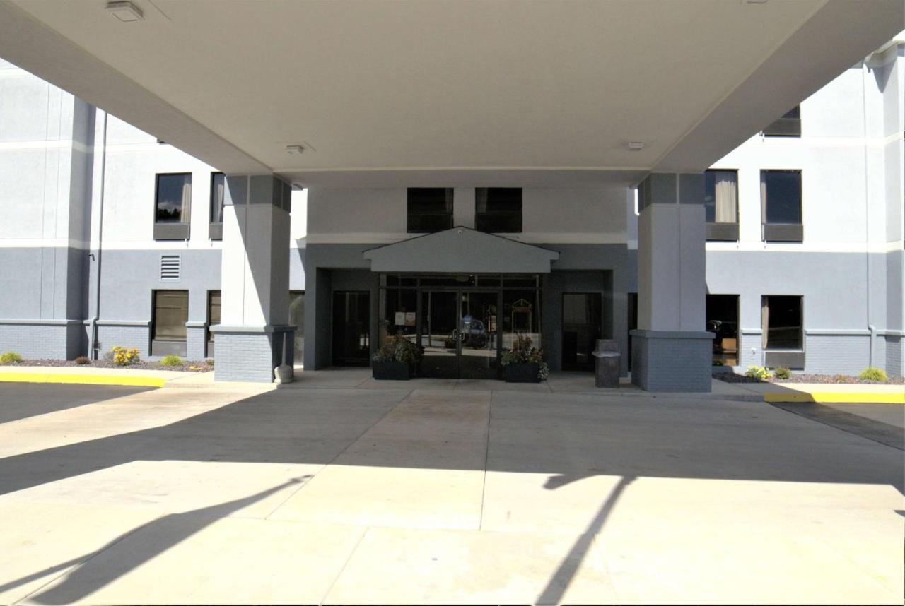 Super 8 By Wyndham Crossville Tn Exteriér fotografie
