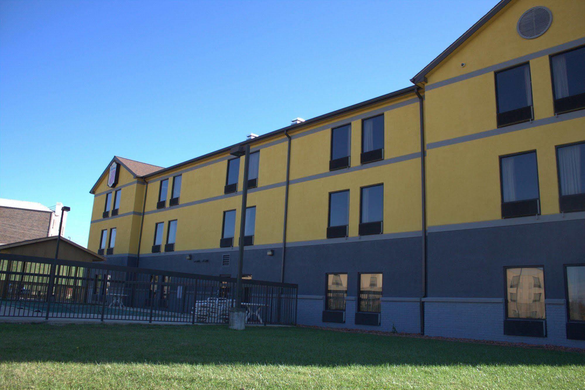 Super 8 By Wyndham Crossville Tn Exteriér fotografie